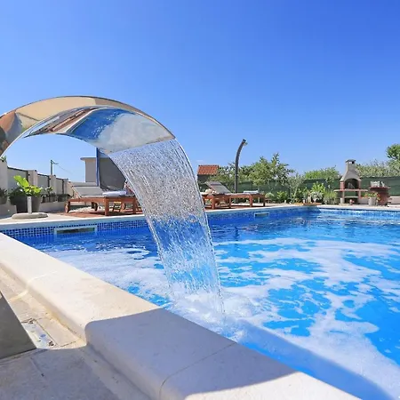 Villa Three-room L&t With Pool Surrounded By Olive Trees Debeljak